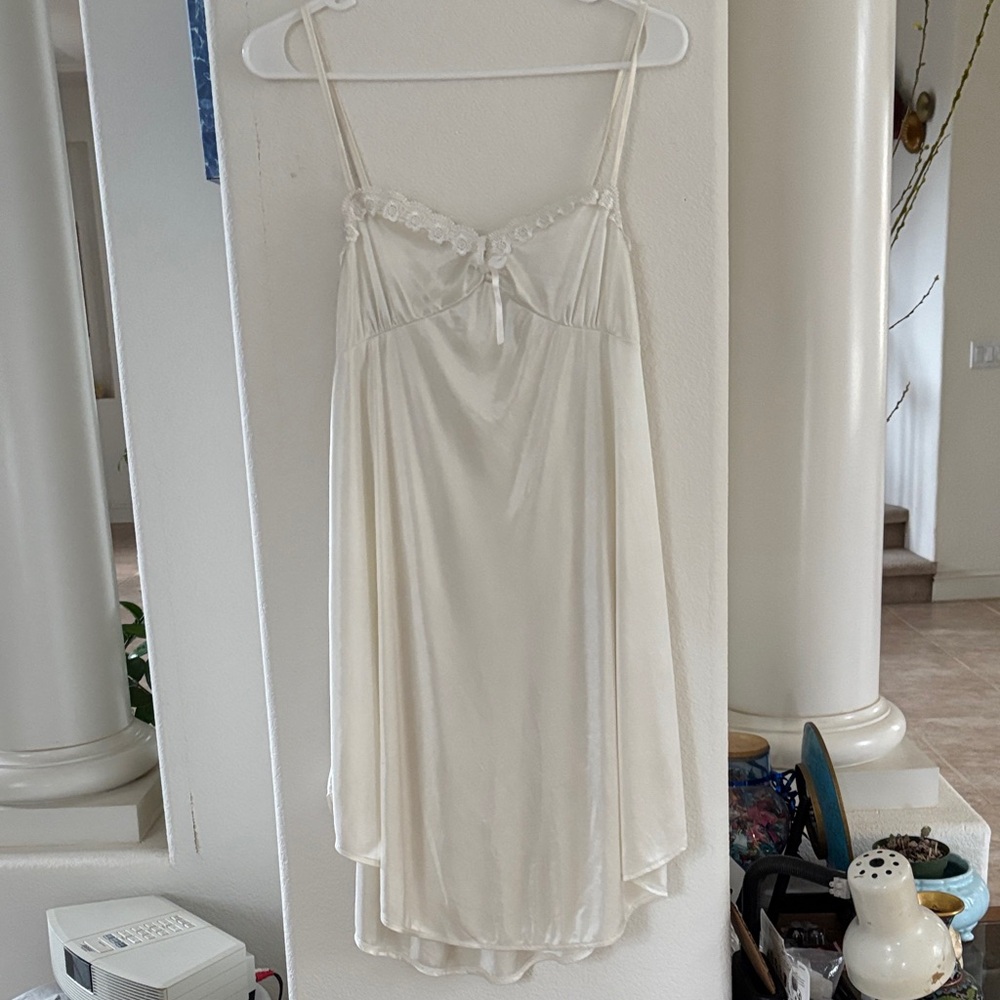 Elegant Cream Women's Nightgown